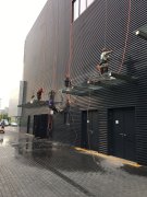 玻璃外墙清洗不像表面那么简单